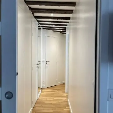 Enjoy דירה פריז