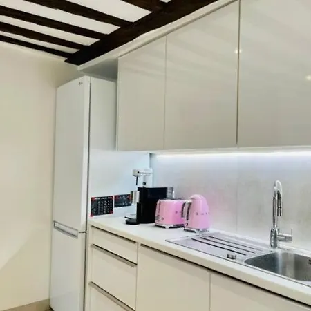 Enjoy Apartment *